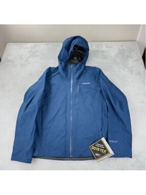 Patagonia NWT Men's Size Medium Blue Calcite Gore-Tex 84985 Style Number